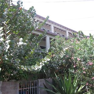 Culture House Hotel Basseterre Exterior photo