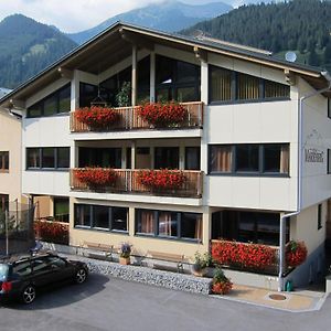 Apart Marienberg Aparthotel Lermoos Exterior photo