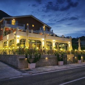 Hotel Ellena Herceg Novi Exterior photo