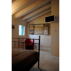 Bed And Breakfast Castello Villafranca di Verona Room photo