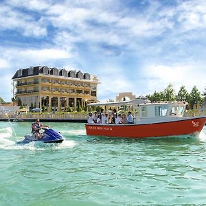 River Side Hotel Mingachevir Exterior photo