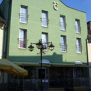 Hotel Central Kremnica Exterior photo