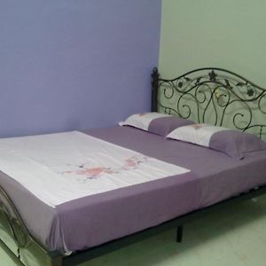 Noor Studio Homestay Kangar Exterior photo