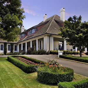 Peppers Manor House Hotel Sutton Forest Exterior photo