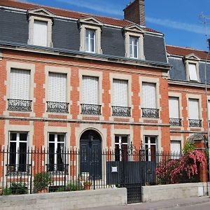 Chambre D'Hotes L'Ambroise Bed & Breakfast Troyes Exterior photo