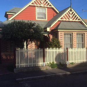 City Townhouse Walking Distance To City Villa Launceston Exterior photo