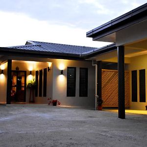 Westfield Homestay Fiji Nadi Exterior photo