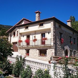 Casa Rural Torres Guest House Valdenoceda Exterior photo