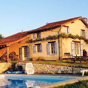 Holiday Home In Verteillac Exterior photo