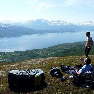 Bjerkvik Motell Messa Narvik Exterior photo