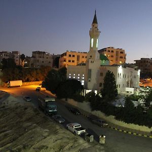 Almohandes Apartments Safut Exterior photo