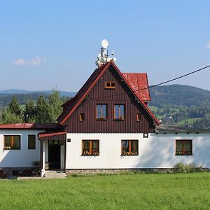 Penzion Jizerka Hotel Jablonec nad Nisou Exterior photo