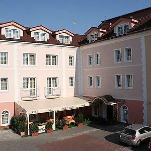 Hotel Tilia Pezinok Exterior photo