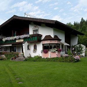 Haus Moosbrugger Hotel Reutte Exterior photo