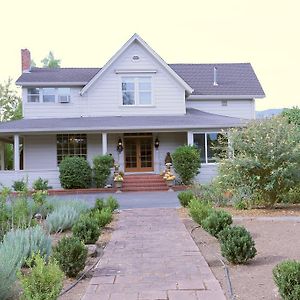 Napa Farmhouse Inn St. Helena Exterior photo