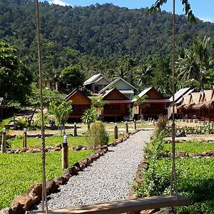 Mook Anda Lanta Village Koh Lanta Exterior photo