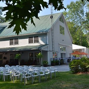 Timber House Resort Brighton Exterior photo