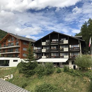 Hotel Restaurant Zur Alten Gasse Bellwald Exterior photo