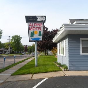 Alpine Motel In Heart Of Wisconsin Dells Downtown. Exterior photo