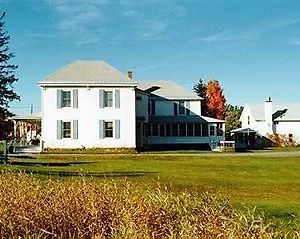 Spruce Lodge Bed & Breakfast & Guest Cottage Lake Placid Exterior photo