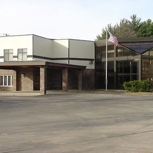 Econo Lodge Waupaca Exterior photo