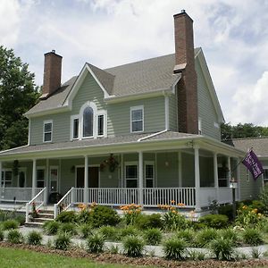 Seven Oaks Bed & Breakfast Bed & Breakfast High Point Exterior photo