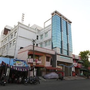 Oyo 1050 Hotel Aksharadha Pondicherry Exterior photo