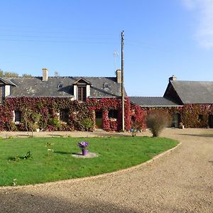 Au Parc Aux Lievres Bed & Breakfast La Fleche Exterior photo