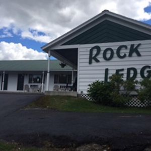 Rock Ledge Motel Alexandria Bay Exterior photo