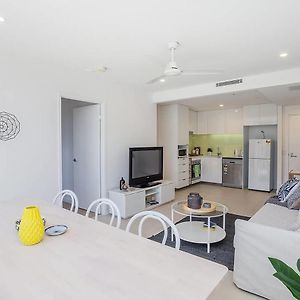 Executive Designer Apartment With Parking Brisbane Exterior photo