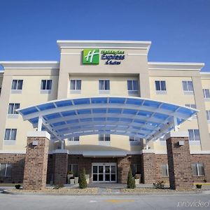 Holiday Inn Express And Suites Edwardsville By Ihg Exterior photo