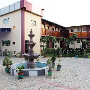 Oyo Rooms Imt Chowk II Gurgaon Exterior photo