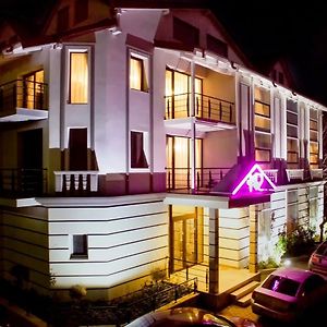 Romantic Boutique Hotel Focsani Exterior photo