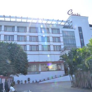 Clarks Inn- Grand Gorakhpur Exterior photo