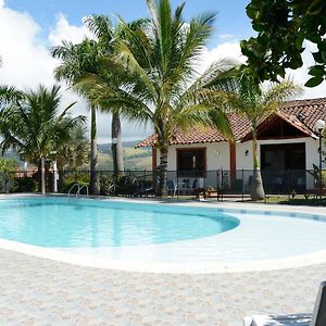 Hotel Campestre La Loma Curiti Exterior photo