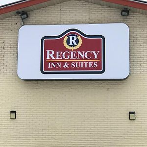 Regency Inn And Suites Eau Claire Exterior photo