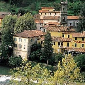 Hotel Ristorante Corona Lucca Exterior photo