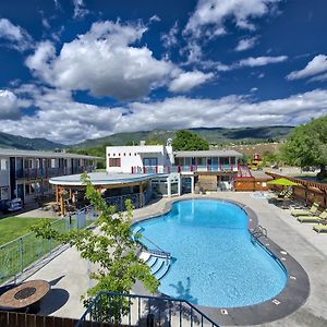 Bowmont Motel Penticton Exterior photo