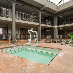 Wyndham Albuquerque Hotel & Conference Center Exterior photo