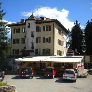 Hotel Roen Ruffre-Mendola Exterior photo