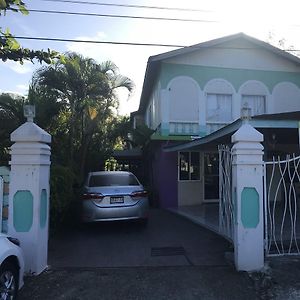 Seascape Apartments Negril Exterior photo