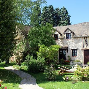 Le Clos Dormont Bed & Breakfast Saint-Etienne-sous-Bailleul Exterior photo