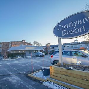 Courtyard Resort Hyannis Exterior photo