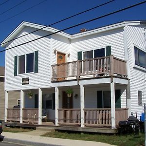 Nautical Beach Properties Hampton Exterior photo