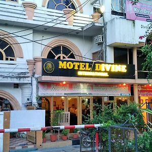 Motel Divine International Roorkee Exterior photo