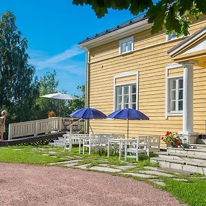 Koivulan Kartano Bed & Breakfast Lohja Exterior photo