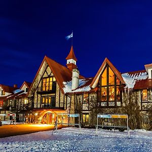 The Highlands At Harbor Springs Hotel Exterior photo