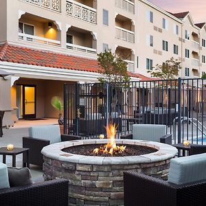 Courtyard Novato Marin/Sonoma Hotel Exterior photo