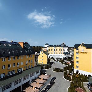 Hotel Verhovina Kyiv Exterior photo