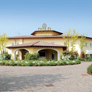 Hotel Motel Gold Calcinate Exterior photo